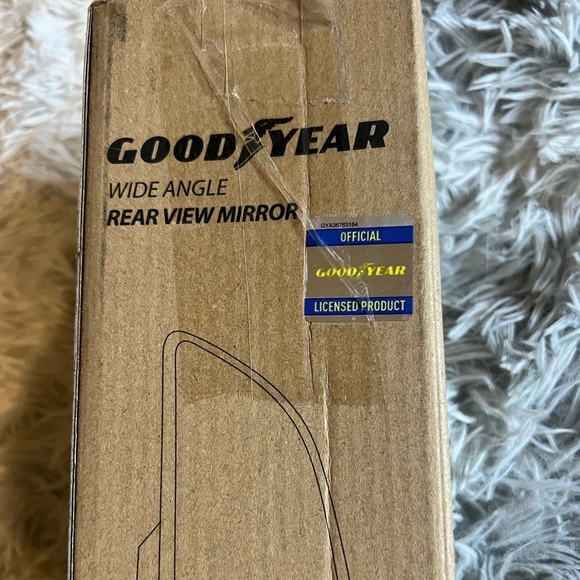 NWT Goodyear 17” wide angle rear view mirror - Picture 3 of 6